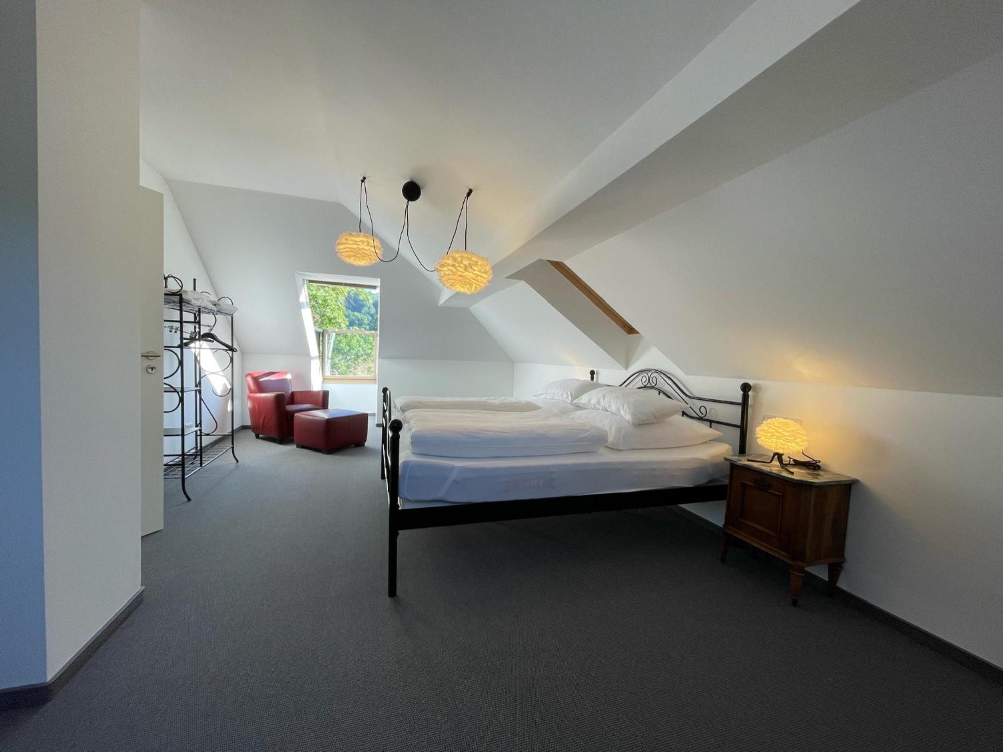 Stilvolle Wohnung Fuer 2-3 Personen - Mit Riesiger Dachterrasse Haigerloch Exterior photo